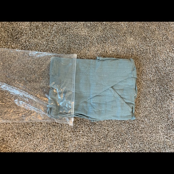 Venus style dress ( I bought one similar from Venus ) in xl - Picture 2 of 4